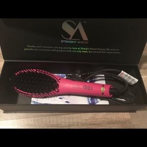 Ceramic brush straightener